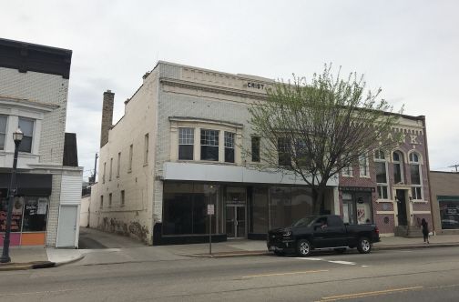 RESTAURANT/BAR/BREWERY ON MAIN STREET, CIRCLEVILLE: 129 W Main St, Circleville, OH 43113